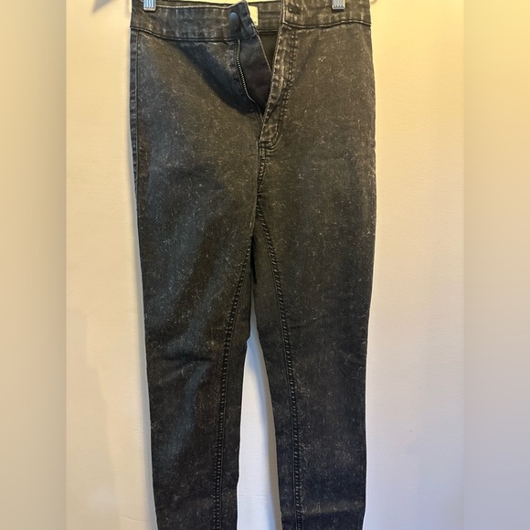 Black acid wash super skinny jeans size 4 - Picture 2 of 6